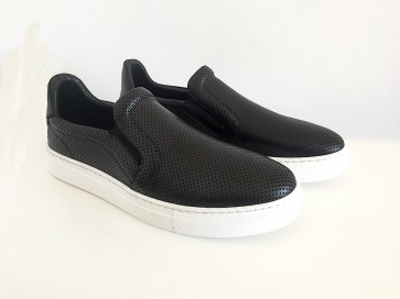 Sneaker slip on in vitello nero