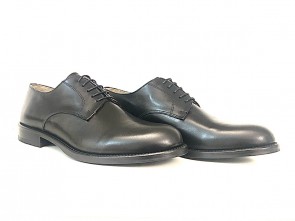 Derby in pelle nera