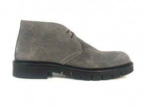 Polacchino in camoscio grigio con suola in gomma